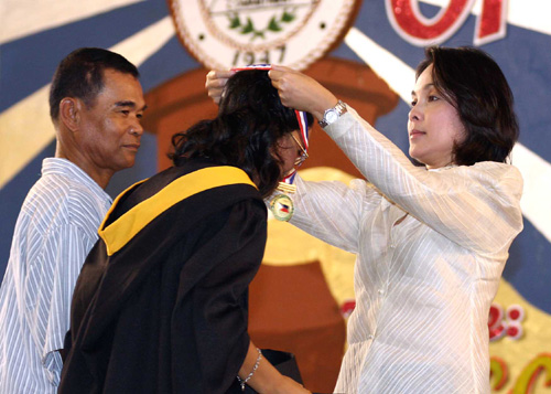 Photo Release - Loren Legarda Academic Exellence