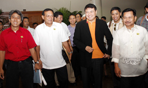 Photo Release Villar with Mindanao Leaders