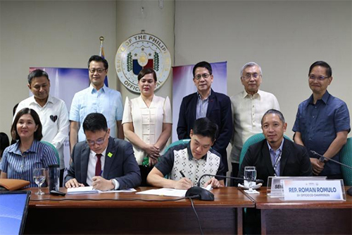 EDCOM 2, DepEd sign agreement