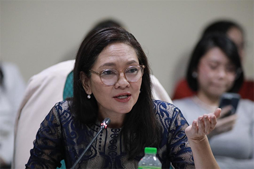 Hontiveros wants regulators held accountable